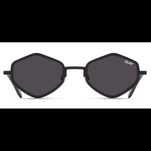 Quay Australia-quay x maluma on location round sunglasses